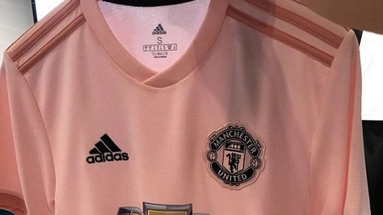 Η δεύτερη φανέλα της Μάντσεστερ Γιουνάιτεντ για το 2018-19 έχει… ροζ χρώμα