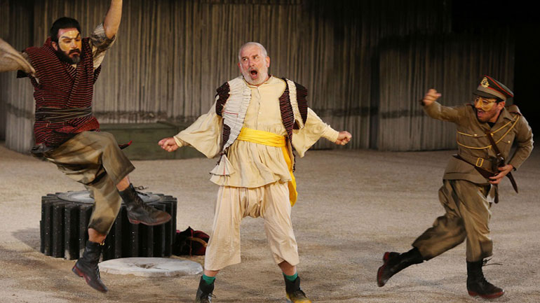 Οι «Αχαρνής» με τον Πέτρο Φιλιππίδη την 1η Σεπτεμβρίου στο Ηρώδειο