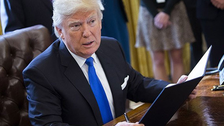 Τραμπ: Γιατί πρέπει ο γιος μου να πολεμήσει στο Μαυροβούνιο;