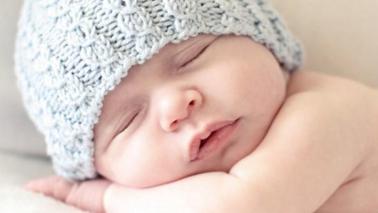 Το θαύμα να γεννιούνται ακόμα παιδιά στην Ελλάδα!