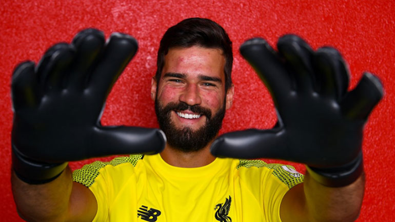 Στη Λίβερπουλ ο Άλισον με παγκόσμιο ρεκόρ μεταγραφής για τερματοφύλακα