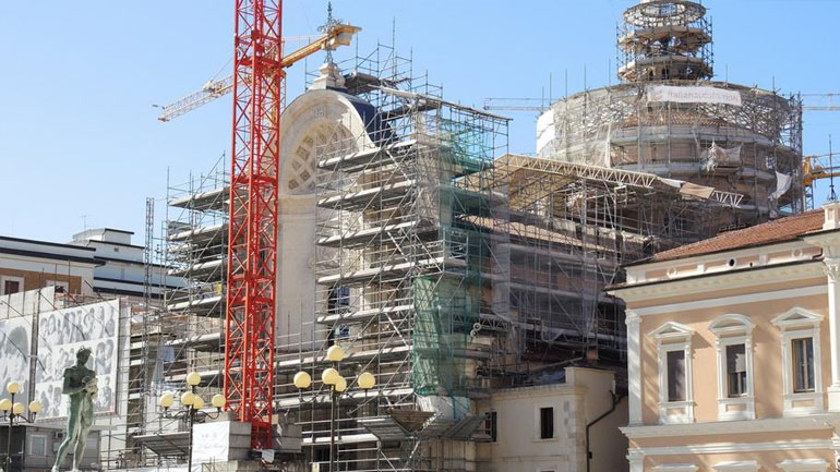 Επισπεύδεται η ανοικοδόμηση της Λ’ Άκουιλα