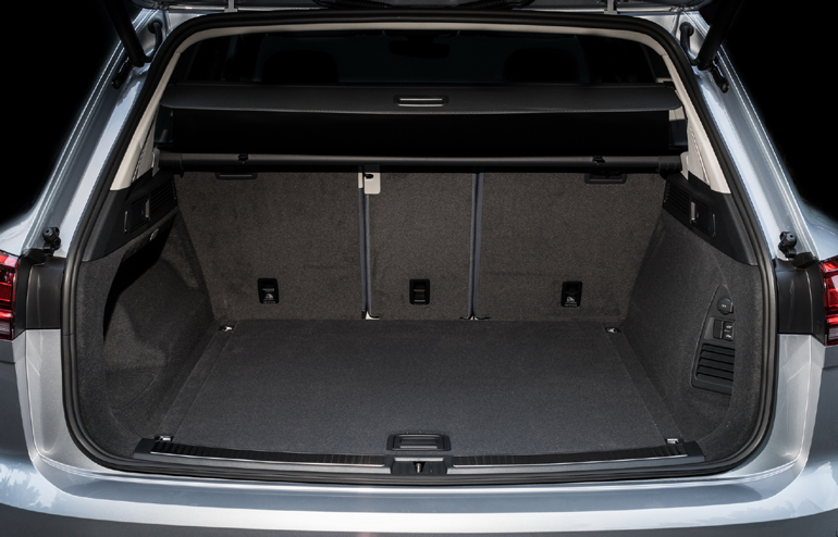 Ο χώρος αποσκευών αγγίζει τα 810 λίτρα