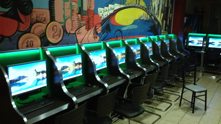 Έξι συλλήψεις από την Οικονομική Αστυνομία για παράνομα τυχερά παιχνίδια στην Αττική