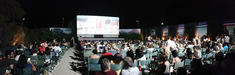 Γεμάτο το θερινό cinema του Φλοίσβου