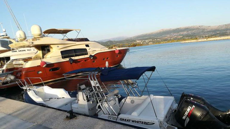 Απαγόρευση απόπλου για παράνομη ναύλωση ταχύπλοου σκάφους στη Λευκάδα