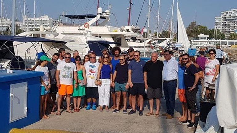 Δύο Λιβανέζοι αναχώρησαν με ιστιοσανίδες από τη Λάρνακα για το Μπατρούν του Λιβάνου