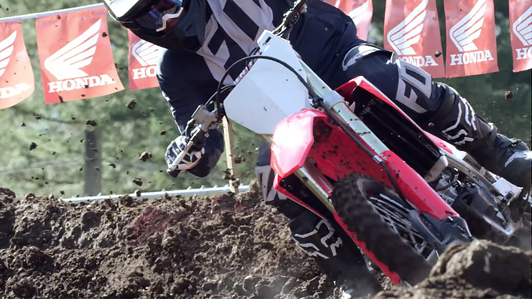 Honda CRF450R 2019: Ο «παππούς» Roczen ξέρει!