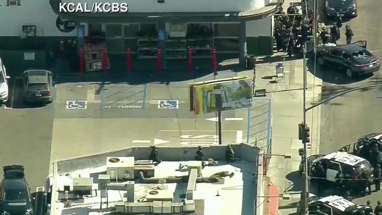 HΠΑ: Συνελήφθη ο ένοπλος που κρατούσε ομήρους σε κατάστημα αλυσίδας τροφίμων στο Λος Άντζελες – Νεκρή μία γυναίκα