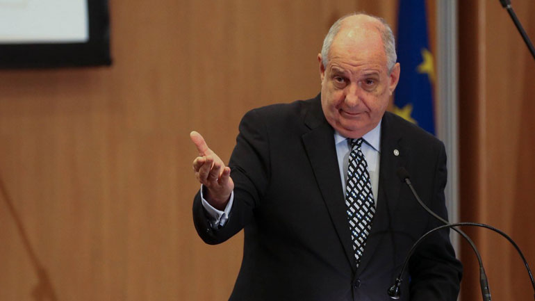 Ο Τέρενς Κουίκ εξήγγειλε μέτρα για τον Απόδημο Ελληνισμό