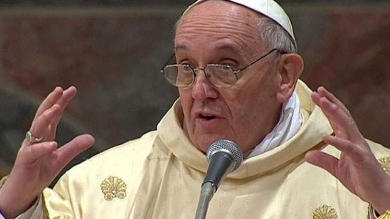 Ο πάπας Φραγκίσκος απαιτεί δράση κατά των ναυαγίων μεταναστών στη Μεσόγειο