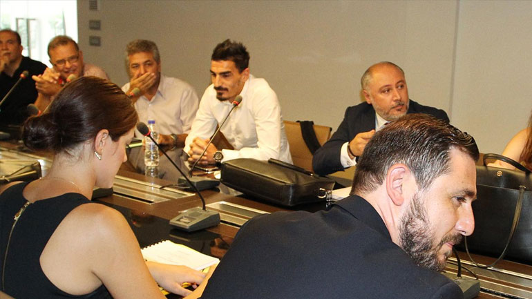 Παρουσία Χριστοδουλόπουλου η δικαστική διαμάχη ΑΕΚ και Ολυμπιακού στην ΕΠΟ