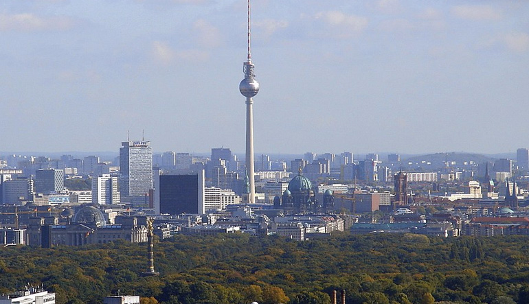 Το Βερολίνο χαιρετίζει τις συνομιλίες με την Ουάσινγκτον για το εμπόριο, παρά τις διαφορές