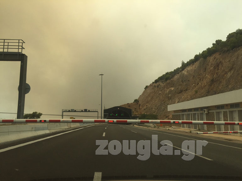 Μπάρες στην Εθνική οδό Αθηνών - Κορίνθου 