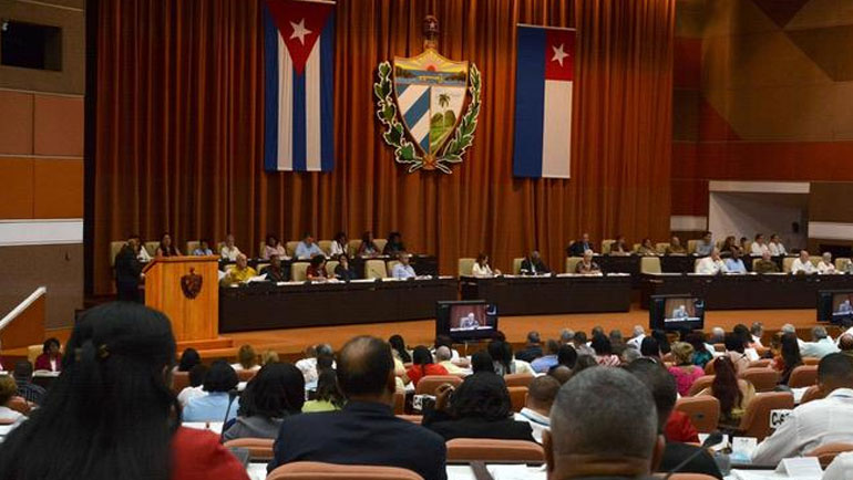 Κούβα: Πέρασε από το κοινοβούλιο το προσχέδιο του νέου Συντάγματος