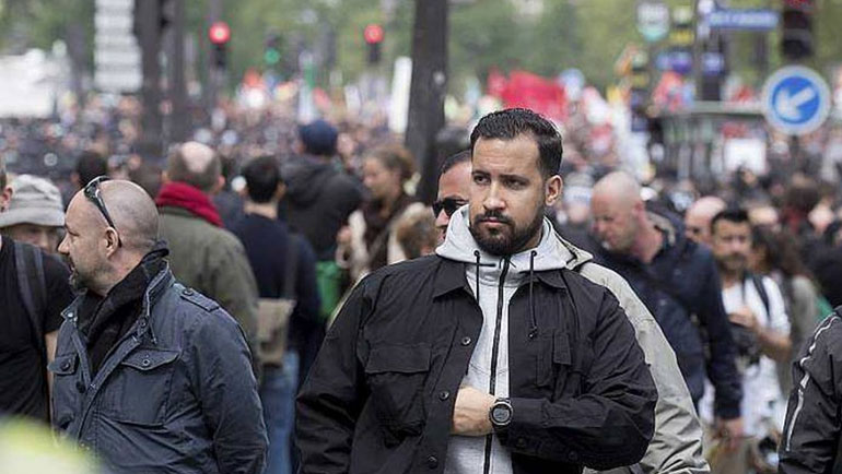 Υπόθεση Μπεναλά: Ο υπ. Εσωτερικών καταθέτει ότι ενημερώθηκε για το επίμαχο βίντεο την επομένη των γεγονότων