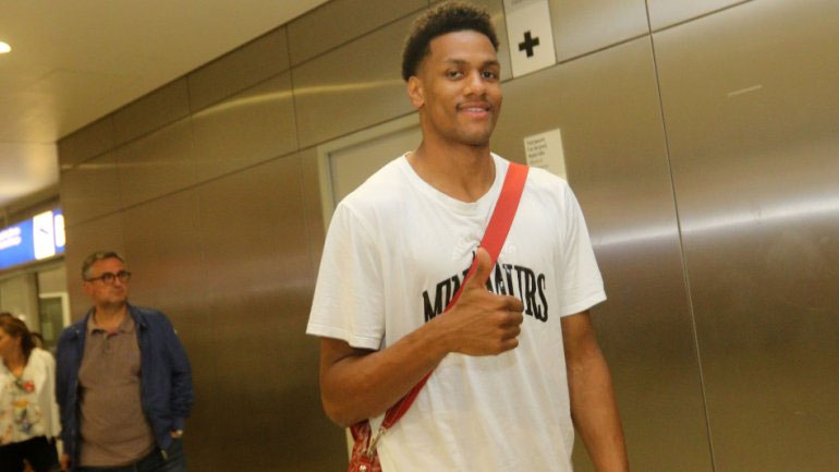 Τουπάν: «Ήταν εύκολη απόφαση να πω το “ναι” στον Ολυμπιακό»