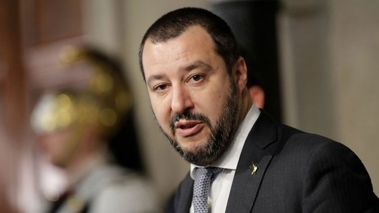 Ιταλία: Ο υπουργός Εσωτερικών Ματτέο Σαλβίνι εκφράζει αλληλεγγύη στην Ελλάδα