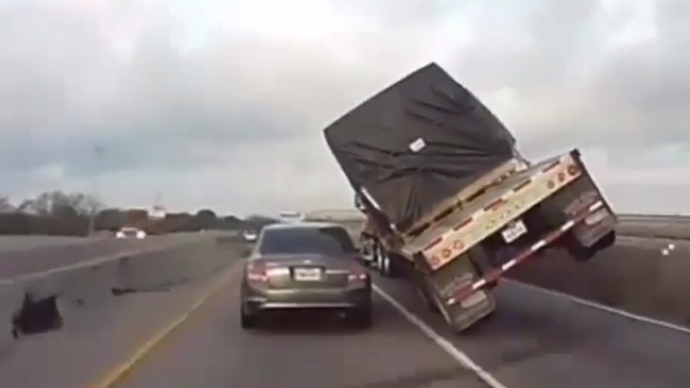 Επικό σώσιμο από οδηγό νταλίκας