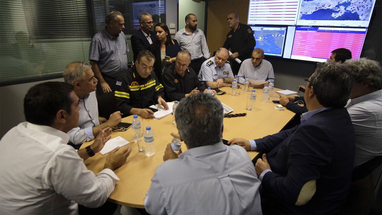 Στο Εθνικό Κέντρο Επιχειρήσεων σύσσωμη η πολιτική και στρατιωτική ηγεσία του υπουργείου Εθνικής Άμυνας