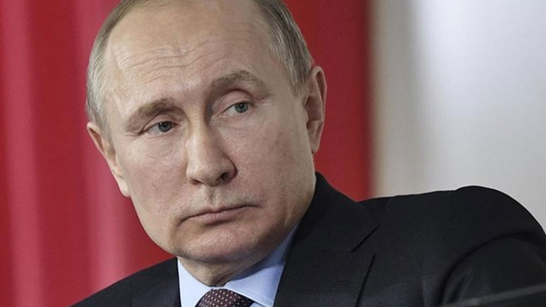 Τη συμπαράστασή του στον ελληνικό λαό εκφράζει ο Βλ. Πούτιν