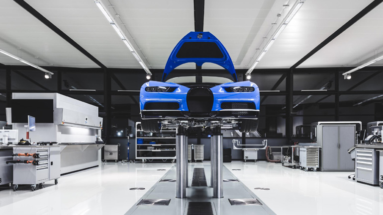 Επιστρέφουν στο συνεργείο δύο Bugatti Chiron