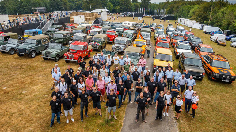 Τέτοια πορεία με Land Rover δεν έχει ξαναγίνει Τέτοια πορεία με Land Rover δεν έχει ξαναγίνει