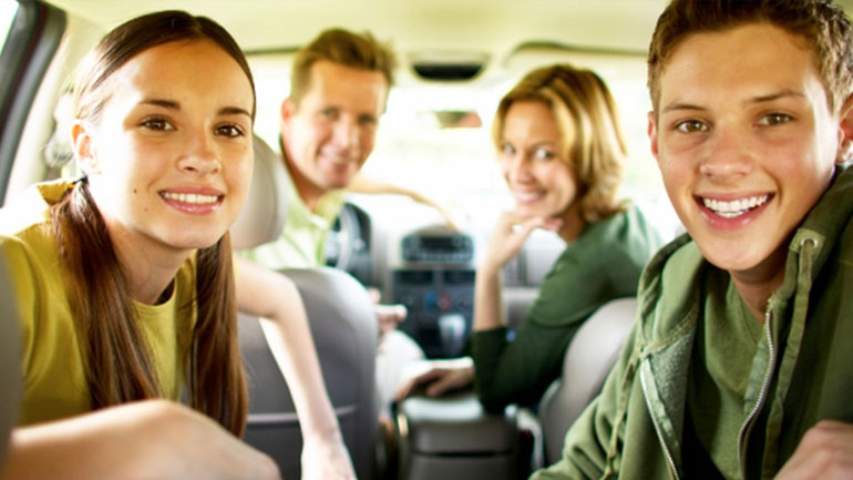 Οι έφηβοι σήμερα είναι πιο λογικοί και πιο δεμένοι με την οικογένεια