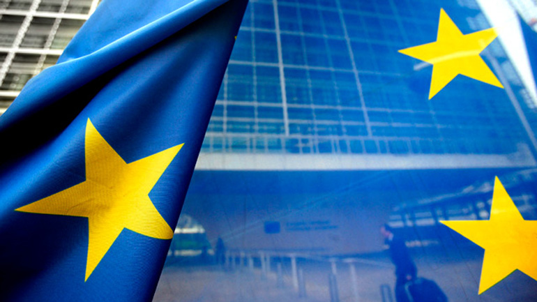 ΕΟΚΕ: «Η Ευρωπαϊκή Επιτροπή να ενεργοποιήσει όλους τους δυνατούς μηχανισμούς στήριξης της ελληνικής κυβέρνησης»