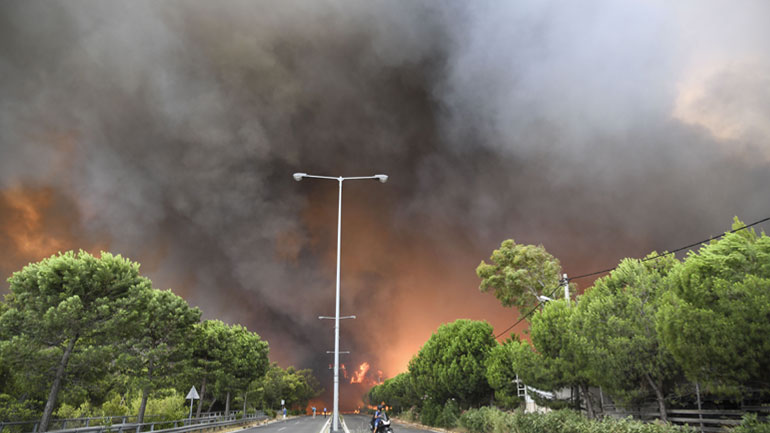 Κ. Λαγουβάρδος: Οι ισχυρές ριπές του ανέμου συνετέλεσαν στην εξάπλωση των πυρκαγιών