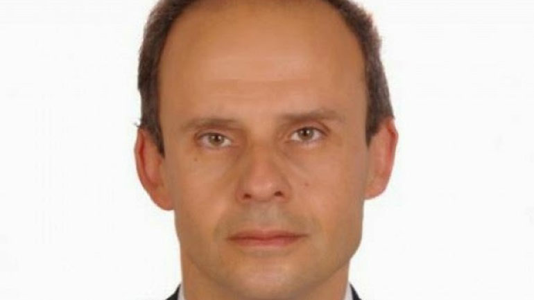 Αγιασμοί και Γάτες