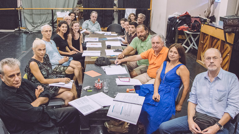 Ξεκίνησαν οι πρόβες για την παράσταση «Καληνύχτα Μαργαρίτα» με τους Γιώργο Νινιό και Κατερίνα Παπαδάκη