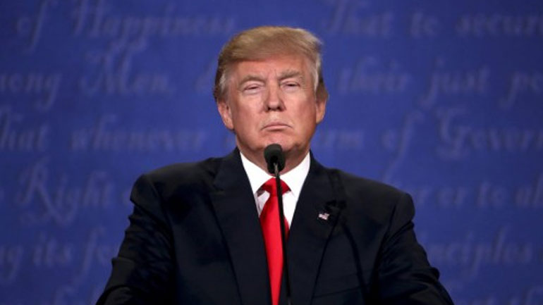 Αρνείται ο πρόεδρος των ΗΠΑ πως γνώριζε τη συνάντηση του επιτελείου του με Ρώσους στον Πύργο Τραμπ