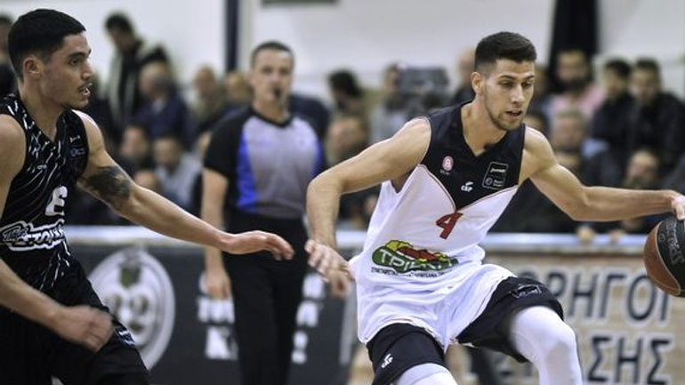 Μπάσκετ: Στο Λαύριο κι επίσημα ο Λούντζης