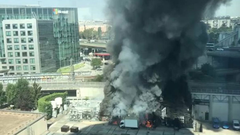 Παρίσι: Πυρκαγιά άφησε χωρίς ρεύμα 16.000 νοικοκυριά