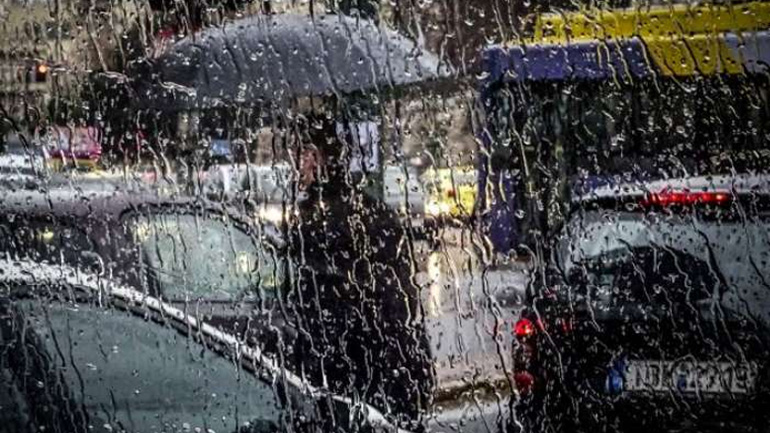 Έντονα τα προβλήματα που δημιουργήθηκαν στην Αττική από την ισχυρή βροχόπτωση