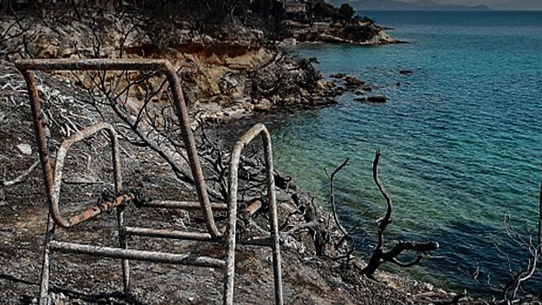 Έρευνες της Μονάδας Υποβρυχίων Αποστολών του Λιμενικού στη θάλασσα για εντοπισμό ατόμων