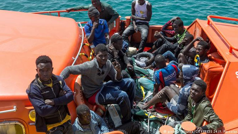 Μαζικές αφίξεις προσφύγων στην Ισπανία