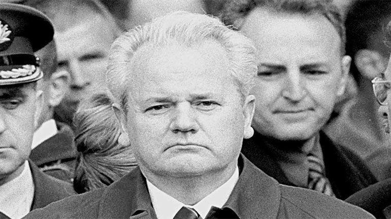 Σερβία: Εξέχων δικηγόρος – μέλος της υπεράσπισης του Μιλόσεβιτς στη Χάγη – δολοφονήθηκε στο Βελιγράδι