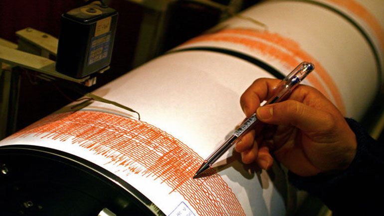 Ινδονησία: Σεισμική δόνηση 6,4 βαθμών και μετασεισμός 5,4 καταγράφηκαν στη νήσο Λομπόκ