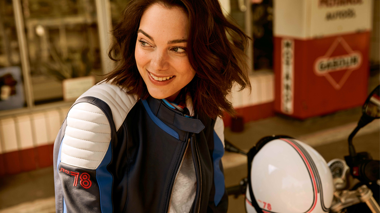 Η BMW γιορτάζει 40 χρόνια στον εξοπλισμό αναβατών