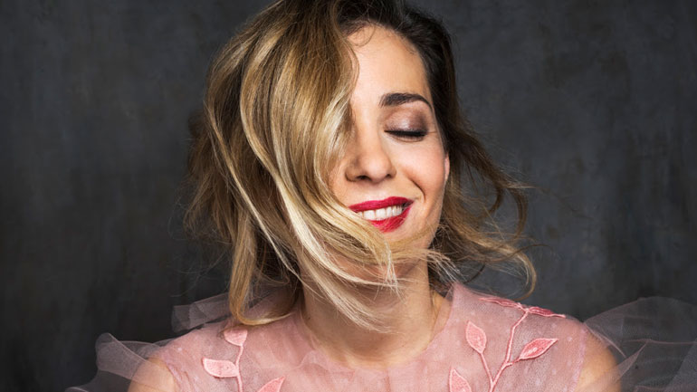 Νατάσσα Μποφίλιου: «Όμορφο Όνειρο»