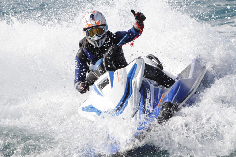 Jet Ski για αδρεναλίνη στα ύψη!