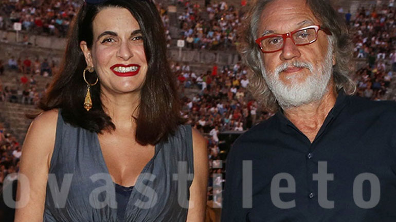 Στην Επίδαυρο η εγκυμονούσα Εύα Νάθενα με τον σύζυγό της