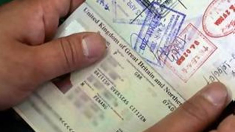 Πάτρα: Σύλληψη για πλαστό διαβατήριο Πάτρα: Σύλληψη για πλαστό διαβατήριο