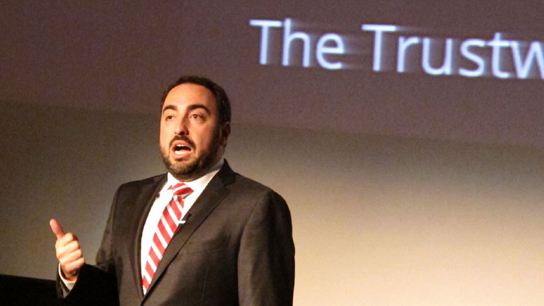 Αποχώρηση «βόμβα» από το Facebook: Γιατί φεύγει ο Ελληνοαμερικανός Άλεξ Στάμος