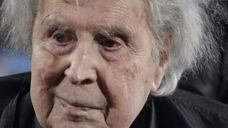 Στο νοσοκομείο ο Μίκης Θεοδωράκης μετά από σοβαρό καρδιακό επεισόδιο