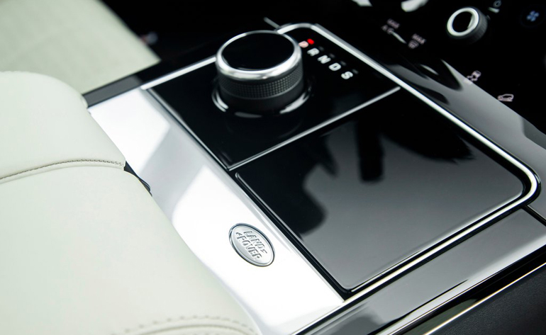 Ο περιστροφικός διακόπτης αφορά στο κιβώτιο ταχυτήτων...