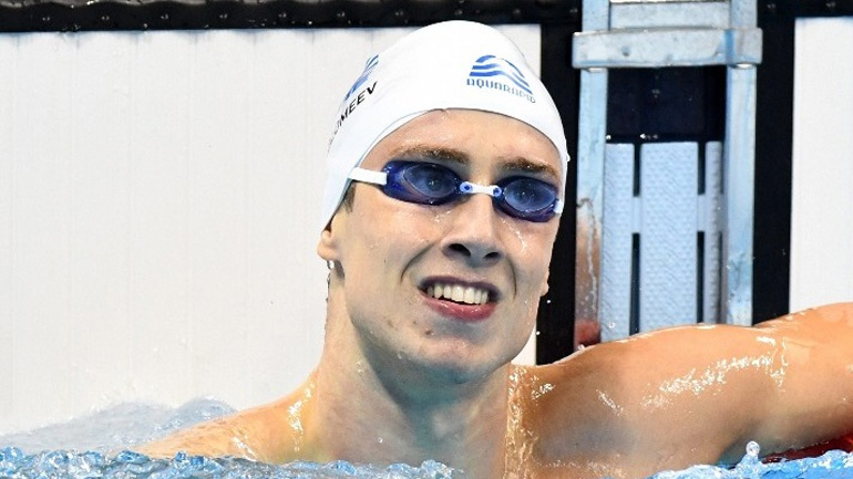 Στον τελικό των 50μ. πεταλούδα με ρεκόρ και την 3η επίδοση ο Γκολομέεβ