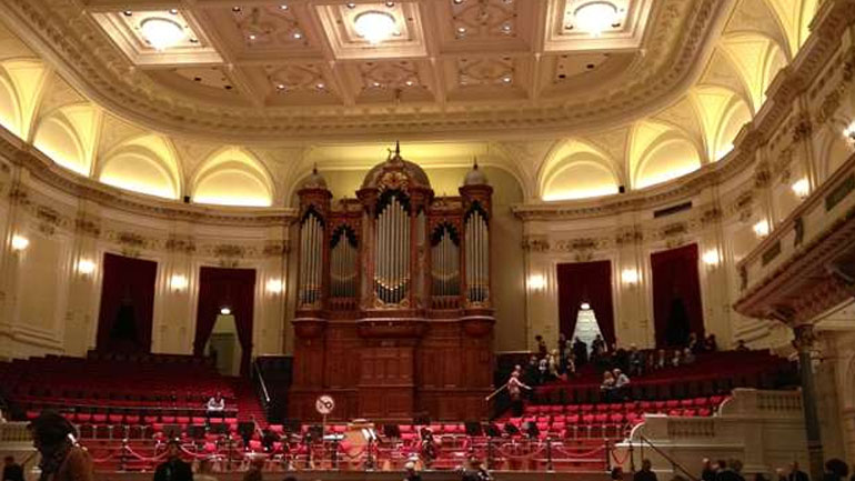 Απολύθηκε ο διευθυντής της Βασιλικής Ορχήστρας της Ολλανδίας, λόγω καταγγελιών για σεξουαλική παρενόχληση